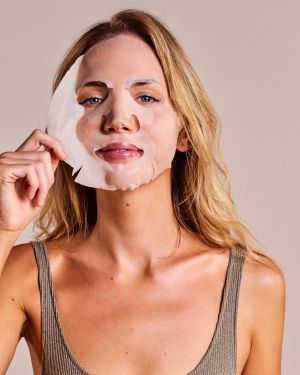 Iroha Anti-Wrinkle Sheet Face Mask Q10 + Hyaluronic Acid
