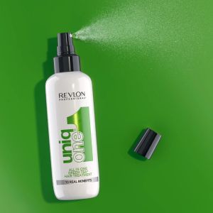 10 в 1 Спрей маска без отмиване с аромат на зелен чай UniqOne Hair Treatment Green Tea Fragrance 150ml