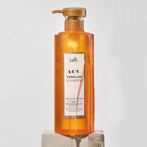 Шампоан за блясък с ябълков оцет Lador ACV Vinegar Hair Shampoo 