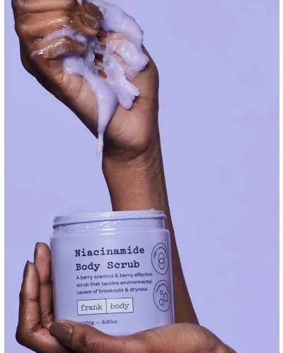 Frank Body Niacinamide Body Scrub 250 g — 2