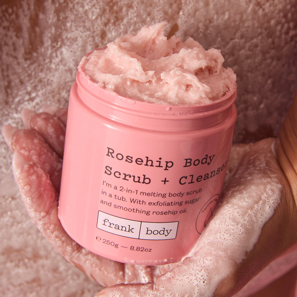 Скраб и почистващ продукт за тяло с шипка Frank Body Rosehip Scrub & Cleanser 250 г — 4