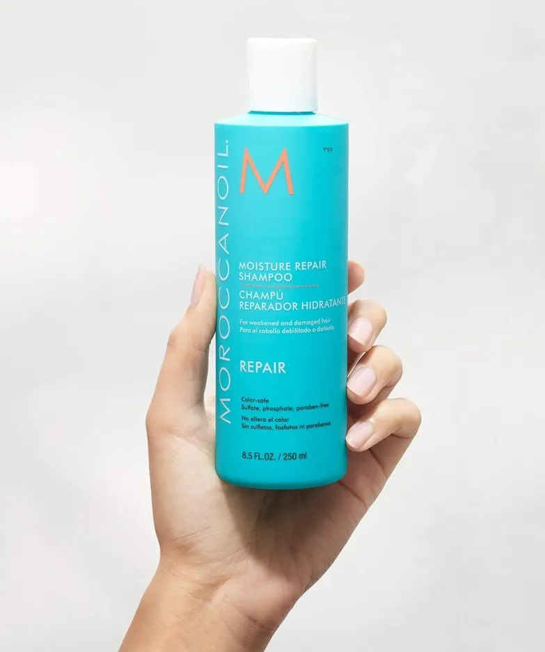 Възстановяващ сет Moroccanoil Moisture Repair Shampoo + Conditioner 2X250ml — снимка 2