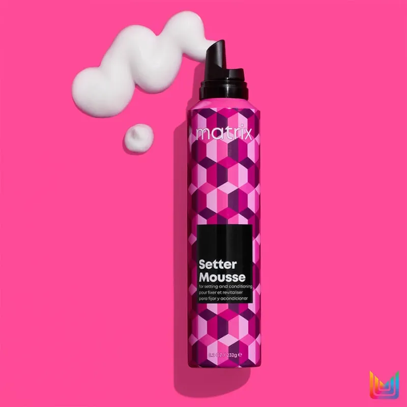 Пяна с лека текстура за обем и блясък на всеки тип коса Matrix Setter Mousse 232g — 4