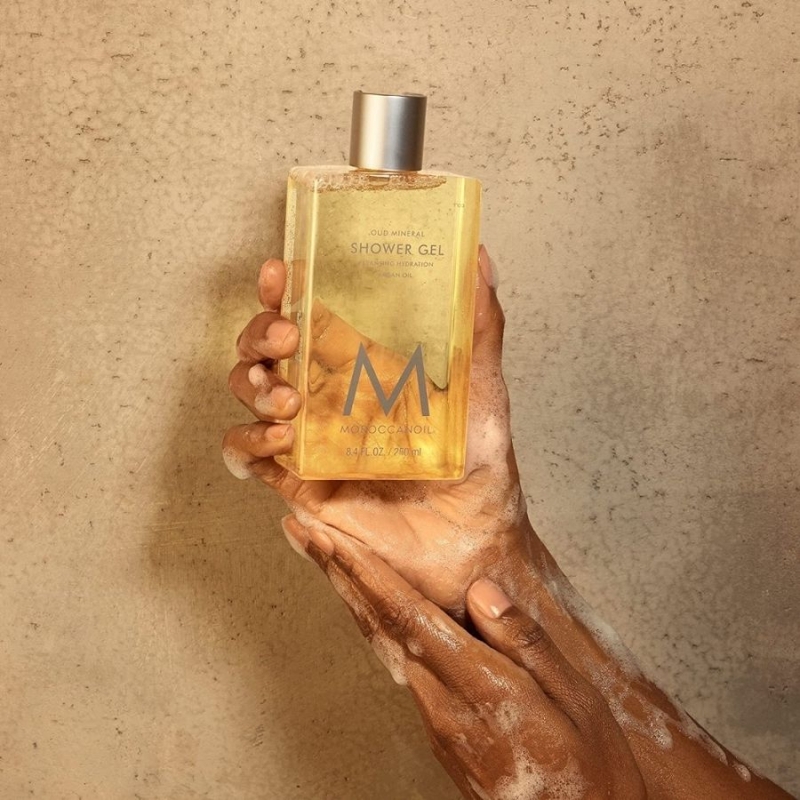 Хидратиращ душ гел Moroccanoil Shower Gel Oud Minéral 250ml — снимка 4