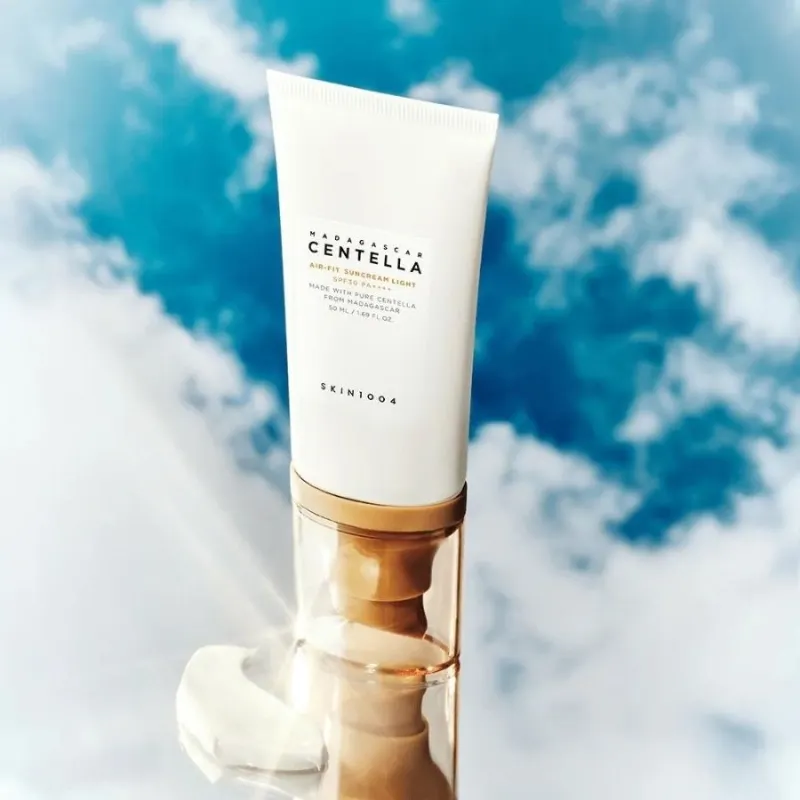Лек слънцезащитен крем SKIN1004 Centella Air-Fit Suncream Light SPF30 PA++++ 50 ml — снимка 3
