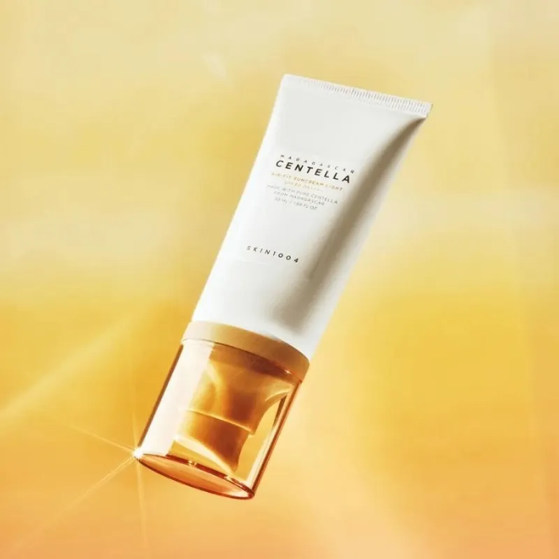 Лек слънцезащитен крем SKIN1004 Centella Air-Fit Suncream Light SPF30 PA++++ 50 ml — снимка 4