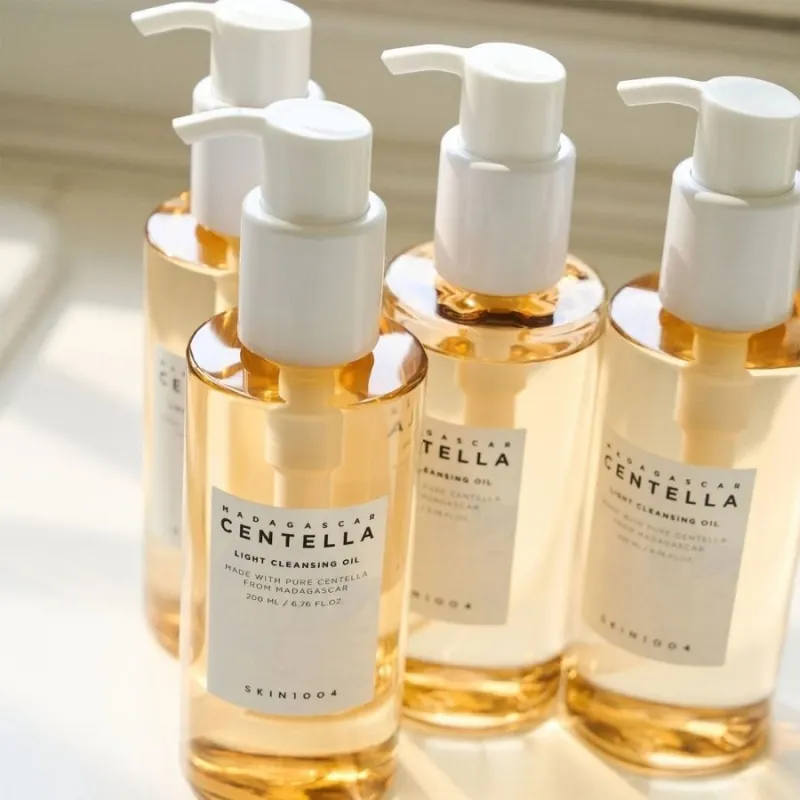 SKIN1004 Madagascar Centella Light Cleansing Oil 30 ml — 2