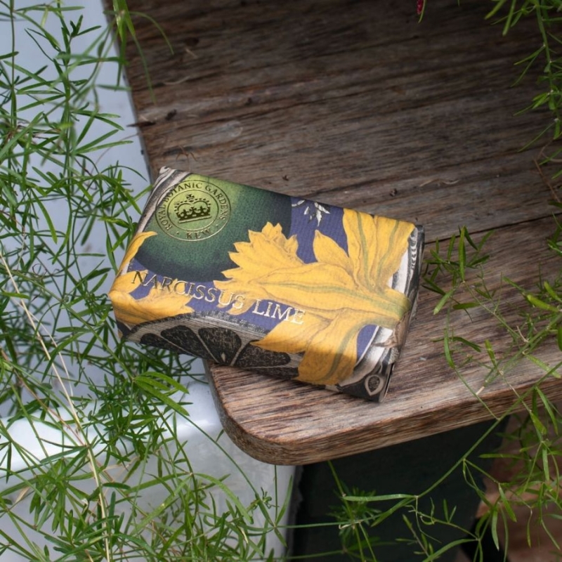 The English Soap Company Narcissus Lime Soap 240g — 5