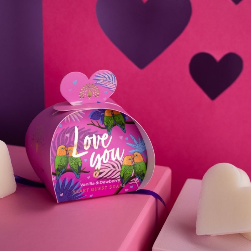Мини сапуни The English Soap Company Love You Heart Guest Soaps 3 x 20 g — снимка 2