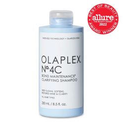 Дълбокопочистващ шампоан Olaplex Nº4C Bond Maitenance Clarifying Shampoo 250ml pH: 5.8-6.8