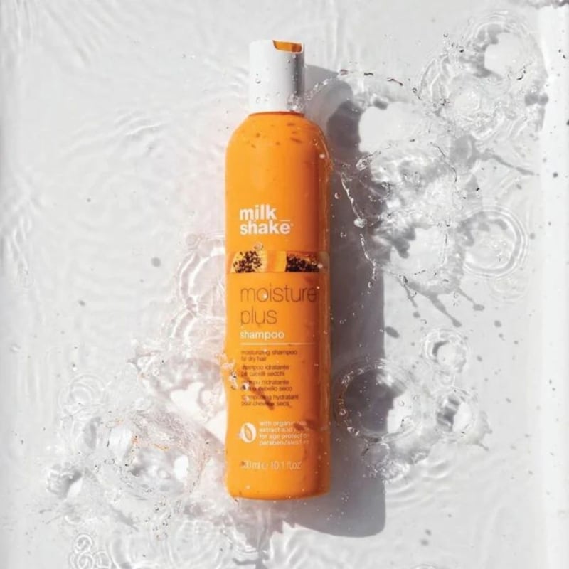 Хидратиращ шампоан за коса Milkshake Moisture Plus Shampoo 300ml — изглед 2