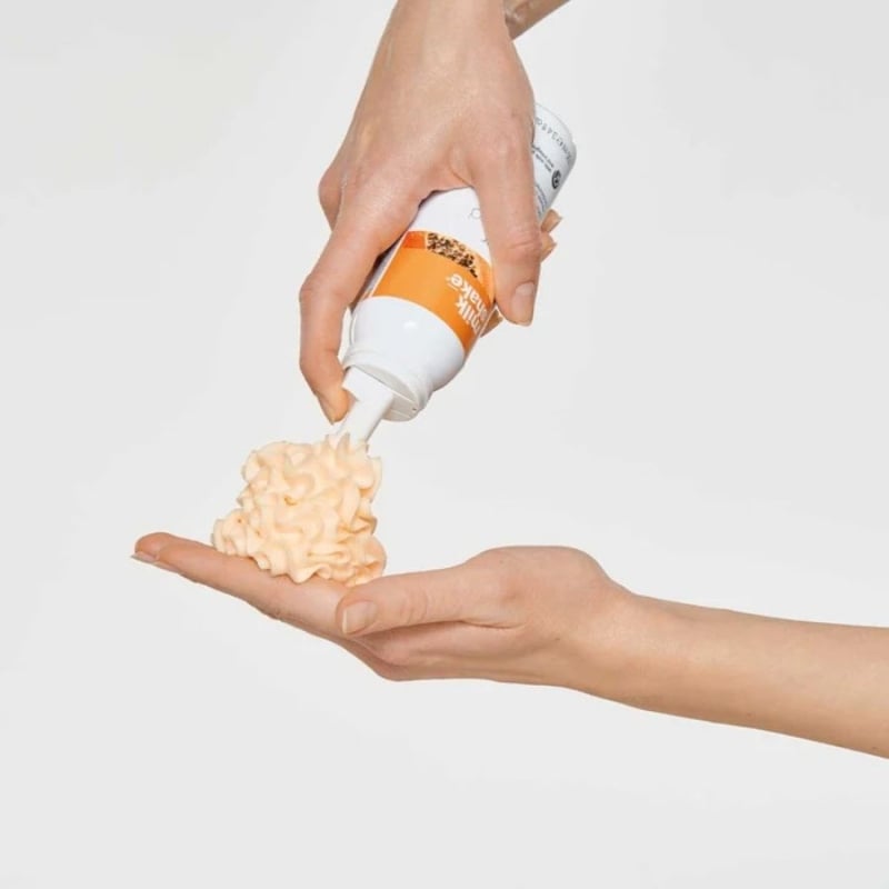 Оцветяваща и подхранваща млечна сметана Milkshake Color Whipped Cream 100ml — изглед 3