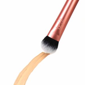 Real Techniques Expert Concealer Brush 1542 