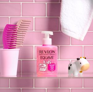 Детски хипоалергичен шампоан 2in1 Revlon Professional Equave Kids Princess Look Conditionig Shampoo 300ml