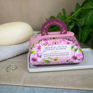 Луксозен сапун с Ориенталски подправки и Черешов цвят The English Soap Company Oriental Spice and Cherry Blossom Large Gift Bath Soap 260g 