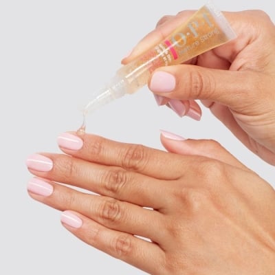 Веган серум за кожички и нокти с подхранваща грижа OPI Nature Strong Good As Gold Cuticle Serum 7 ml